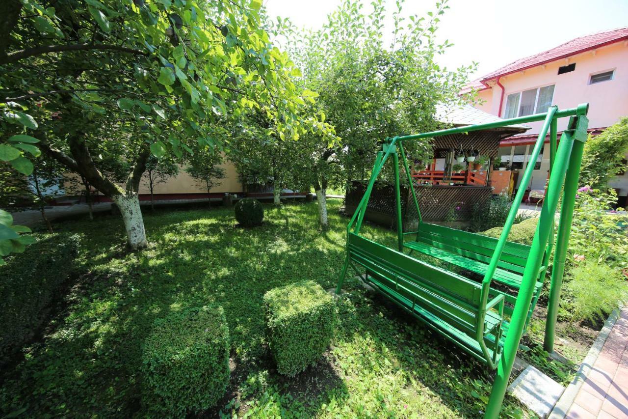 Pensiunea Criveanu Хорезу Экстерьер фото